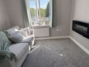 Lounge- click for photo gallery